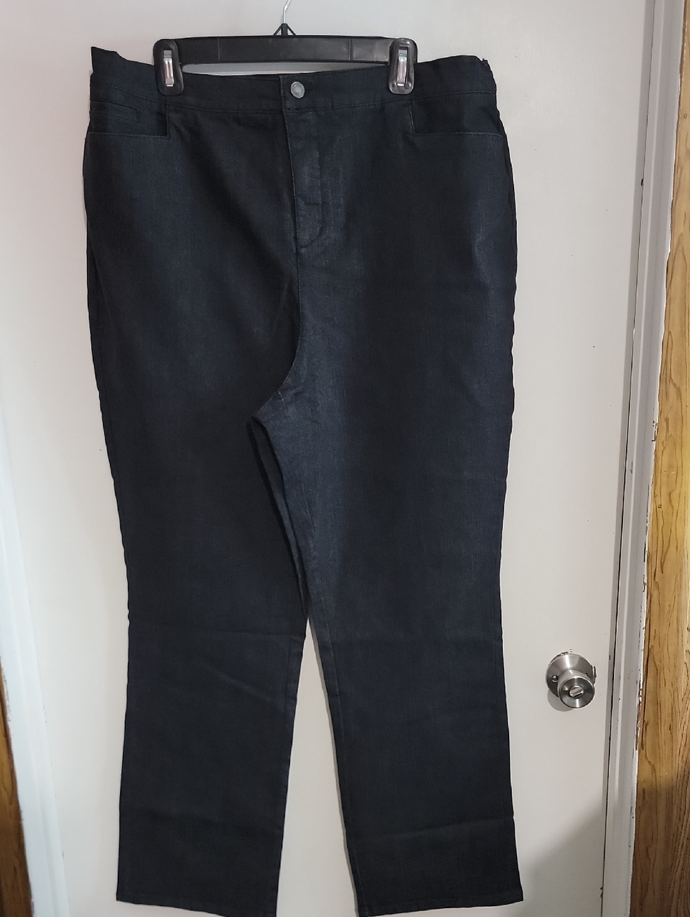 D&Co Dark Wash Straight Leg Jeans